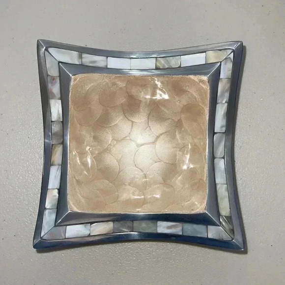 julia knight Other - Julia Knight iridescent Dish Decor bowl